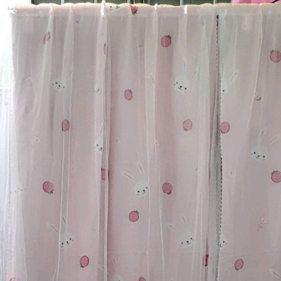 Curtains with 2 layers of cute textures, no drilling, sure - Picture 1 of 3